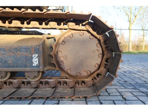 Hitachi
ZX135 US-6 | ROTOTILT | DOZERBLADE | 2D GPS | 3X BUCKET | Hulleman Trucks [12]