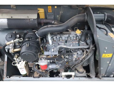 Kramer
ALLRAD 2506 | HYDR. FORKS | 30 KM/H | QUICK COUPLER | Hulleman Trucks [13]