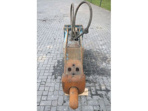 Beilite
HAMMER | S70 | 18 TO 26 TON | HYDRAULIC BREAKER | Hulleman Trucks [8]
