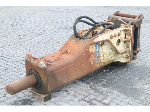 Furukawa
F35 HAMMER | S70 | 25 TO 40 TON | HYDRAULIC BREAKER | Hulleman Trucks [5]