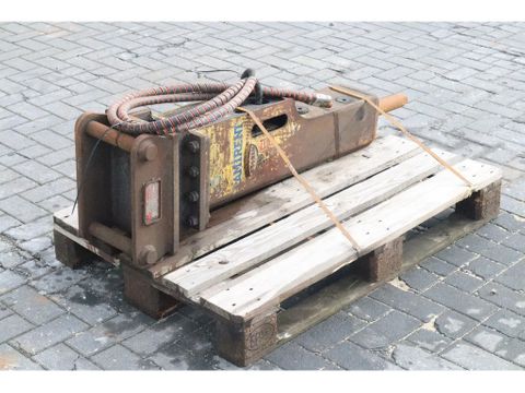 Soosan
SB30II TS-9 | S40 | 2.5 TO 4.5 TON | HYDRAULIC BREAKER | Hulleman Trucks [2]