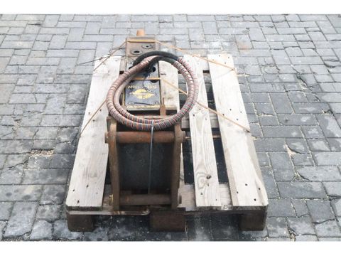 Soosan
SB30II TS-9 | S40 | 2.5 TO 4.5 TON | HYDRAULIC BREAKER | Hulleman Trucks [8]