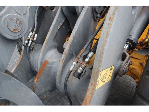 Volvo
L70E | BUCKET | QUICK COUPLER | EXTRA FUNCT | AIRCO | Hulleman Trucks [13]