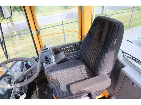 Volvo
L70E | BUCKET | QUICK COUPLER | EXTRA FUNCT | AIRCO | Hulleman Trucks [16]