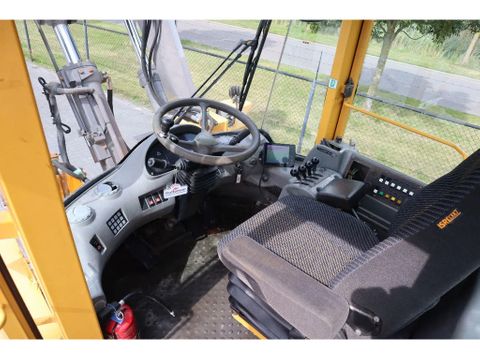 Volvo
L70E | BUCKET | QUICK COUPLER | EXTRA FUNCT | AIRCO | Hulleman Trucks [17]