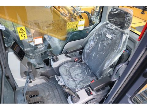 XCMG
XE380E | CE | QUICK COUPLER | CUMMINS STAGE V | FULL OPTION | Hulleman Trucks [17]