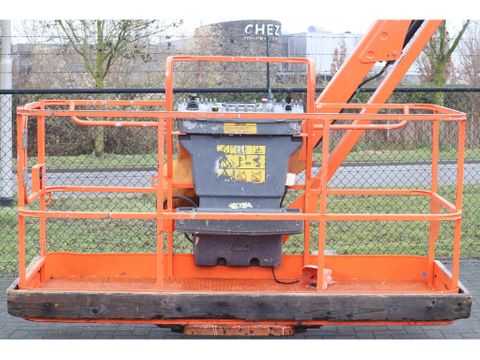 JLG
1350 SJP ULTRABOOM | 43.3 METER | 1 OWNER | Hulleman Trucks [11]