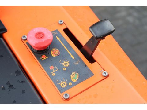 Timberwolf
TW280 TVGTR | REMOTE WINCH | HYDR TRACKS | 700 HOURS | Hulleman Trucks [19]