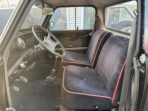 MINI Pick Up ( Look a like Mercedes ) Benzine MARGE | Van Nierop BV [8]