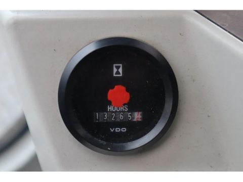 Sennebogen
821E | 821 E | SORTING GRAB | DOZERBLADE | GREAT CONDITION | Hulleman Trucks [19]