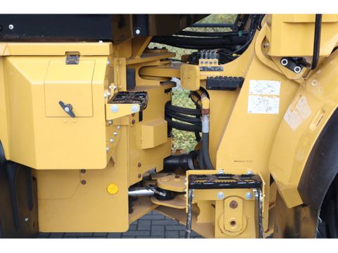 Caterpillar
938 M | 2X BUCKET | JIB | FORKS | BSS | GOOD CONDITION | Hulleman Trucks [12]