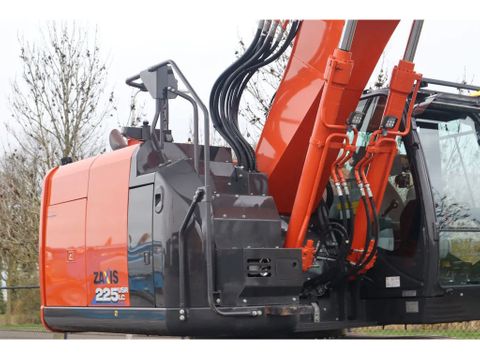 Hitachi
ZX225 USRLC-6 | ROTOTILT | 3X BUCKET | TOPCON 3D MC GPS | Hulleman Trucks [7]