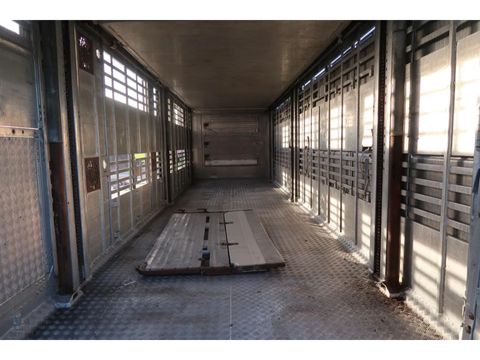 Pezzaioli SBA 31 - Cattle Transport | Companjen Bedrijfswagens BV [10]