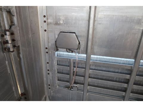 Pezzaioli SBA 31 - Cattle Transport | Companjen Bedrijfswagens BV [14]