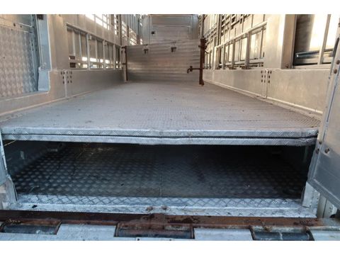 Pezzaioli SBA 31 - Cattle Transport | Companjen Bedrijfswagens BV [16]