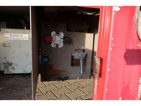 Pezzaioli SBA 31 - Cattle Transport | Companjen Bedrijfswagens BV [30]