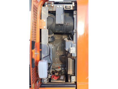 Hitachi
ZX135 US-6 | ROTOTILT | DOZERBLADE | 2D GPS | 3X BUCKET | Hulleman Trucks [13]