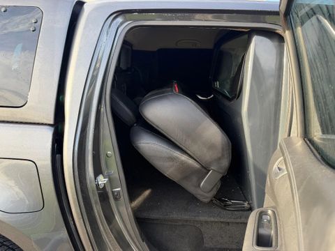 Mercedes-Benz 250D 4 Matic Automaat Airco Navi Cruisecontrol Trekhaak 3500KG GRIJS KENTEKEN Euro 6 | Van Nierop BV [10]
