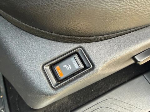 Mercedes-Benz 250D 4 Matic Automaat Airco Navi Cruisecontrol Trekhaak 3500KG GRIJS KENTEKEN Euro 6 | Van Nierop BV [13]