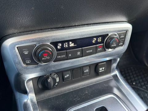 Mercedes-Benz 250D 4 Matic Automaat Airco Navi Cruisecontrol Trekhaak 3500KG GRIJS KENTEKEN Euro 6 | Van Nierop BV [20]