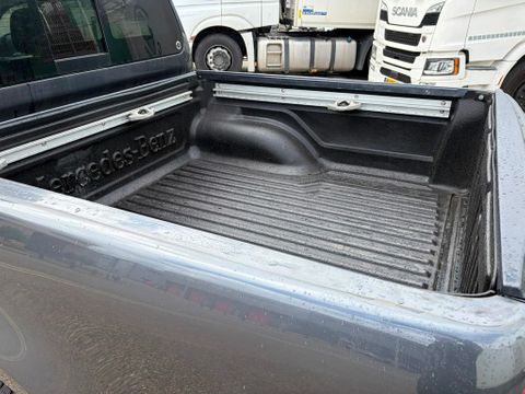 Mercedes-Benz 250D 4 Matic Automaat Airco Navi Cruisecontrol Trekhaak 3500KG GRIJS KENTEKEN Euro 6 | Van Nierop BV [29]