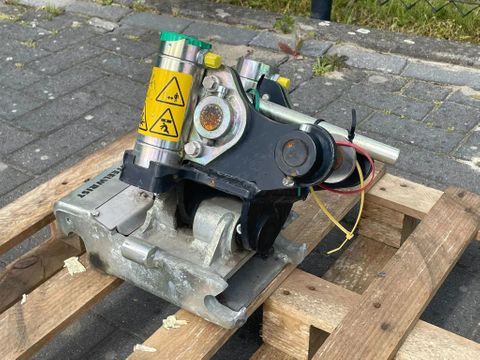 STEELWRIST
TMX S30 -180HA | TILT QUICKCOUPLER | TILTING COUPLER | NEW | Hulleman Trucks [1]