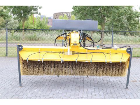 STARK
RSW 3000 S | SWEEPER | BRUSH | KEHRMASCHINE | WATER SPRAY | Hulleman Trucks [2]