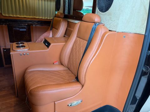 Mercedes-Benz 250D Extra Lang Brabus Uitvoering VIP Vervoer ZIE FOTOS MARGE | Van Nierop BV [12]