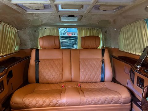 Mercedes-Benz 250D Extra Lang Brabus Uitvoering VIP Vervoer ZIE FOTOS MARGE | Van Nierop BV [12]