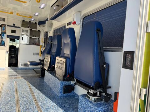 Mercedes-Benz 519CDI Special Ambulance Laadklep Automaat Airco Cruisecontrol V6 74000KM | Van Nierop BV [15]