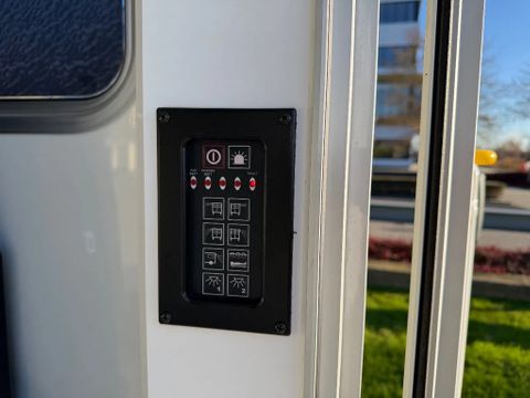 Mercedes-Benz 519CDI Special Ambulance Laadklep Automaat Airco Cruisecontrol V6 74000KM | Van Nierop BV [15]