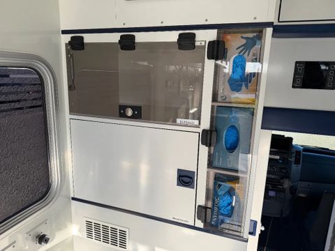 Mercedes-Benz 519CDI Special Ambulance Laadklep Automaat Airco Cruisecontrol V6 74000KM | Van Nierop BV [22]