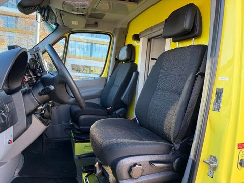 Mercedes-Benz 519CDI Special Ambulance Laadklep Automaat Airco Cruisecontrol V6 74000KM | Van Nierop BV [31]