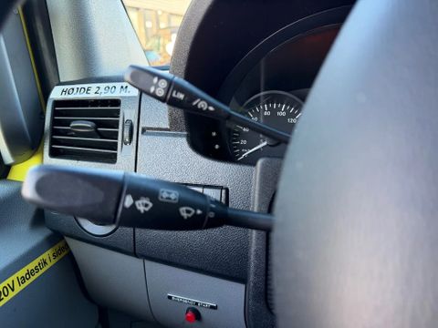 Mercedes-Benz 519CDI Special Ambulance Laadklep Automaat Airco Cruisecontrol V6 74000KM | Van Nierop BV [37]