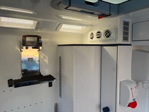 Mercedes-Benz sprinter 519cdi 6cil automaat airco ambulance inc inrichting zie de fotos | Van Nierop BV [11]