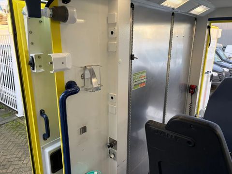 Mercedes-Benz 519CDI Special Ambulance Laadklep Automaat Airco Cruisecontrol V6 | Van Nierop BV [14]