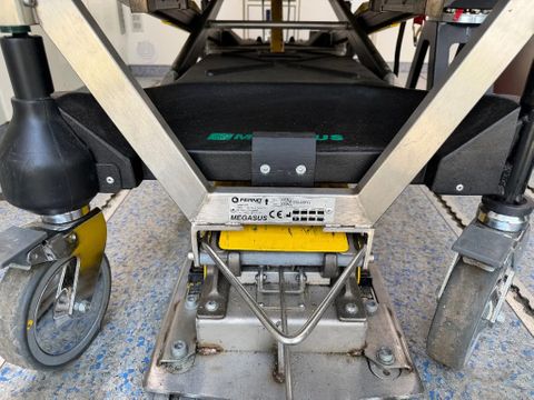 Mercedes-Benz 519CDI Special Ambulance Laadklep Automaat Airco Cruisecontrol V6 | Van Nierop BV [15]