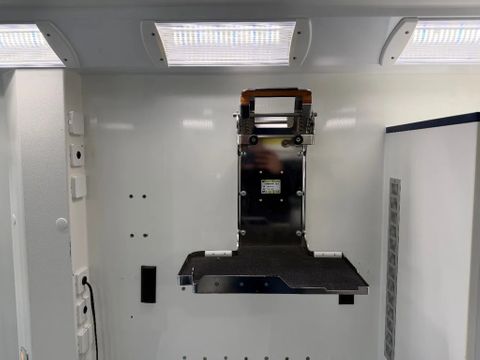 Mercedes-Benz 519CDI Special Ambulance Laadklep Automaat Airco Cruisecontrol V6 | Van Nierop BV [20]