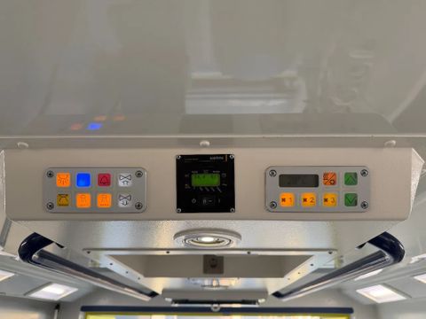 Mercedes-Benz 519CDI Special Ambulance Laadklep Automaat Airco Cruisecontrol V6 | Van Nierop BV [21]