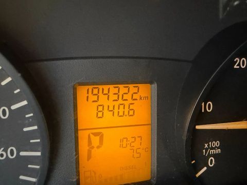 Mercedes-Benz sprinter 519cdi 6cil automaat airco ambulance inc inrichting zie de fotos | Van Nierop BV [24]