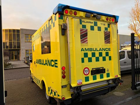 Mercedes-Benz sprinter 519cdi 6cil automaat airco ambulance inc inrichting zie de fotos | Van Nierop BV [6]