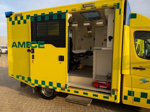 Mercedes-Benz 519CDI Special Ambulance Laadklep Automaat Airco Cruisecontrol V6 | Van Nierop BV [7]