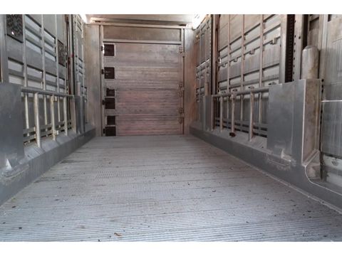 Pezzaioli SBA 32 - Cattle transport | Companjen Bedrijfswagens BV [19]