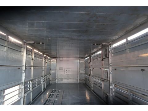 CUPPERS LVA 10-10 AL - Pig transporter | Companjen Bedrijfswagens BV [18]