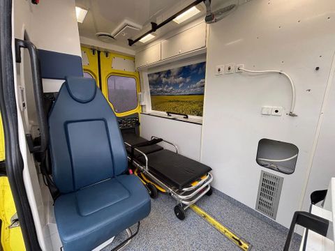 Mercedes-Benz 319CDI L2H2 Ambulance V6 Automaat Airco Cruisecontrol EURO 6 MARGE 5 x op voorraad | Van Nierop BV [11]