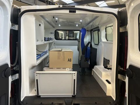 Renault 1.6DCI L1H1 Ambulance UNUSED NIEUW Airco Cruisecontrol 3X Op Voorraad nieuw en on gebruikt | Van Nierop BV [10]