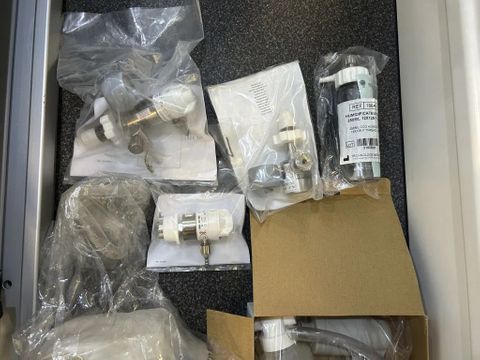 Renault 1.6DCI L1H1 Ambulance UNUSED NIEUW Airco Cruisecontrol 3X Op Voorraad nieuw en on gebruikt | Van Nierop BV [19]