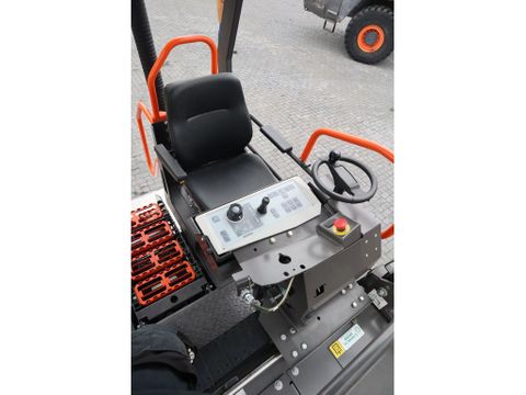 Volvo
P2870 D ABG | ASPHALT PAVER | NEW / UNUSED | BOMAG BF300 | Hulleman Trucks [16]