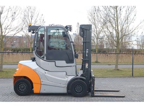 Still
RX 70-50 /600 | TRIPLEX | FORK EXT. | SIDESHIFT | Hulleman Trucks [4]