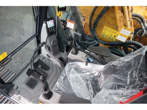 XCMG
XE300E | ROTOTILT R8 | CE | CUMMINS STAGE V | FULL OPTION | Hulleman Trucks [18]